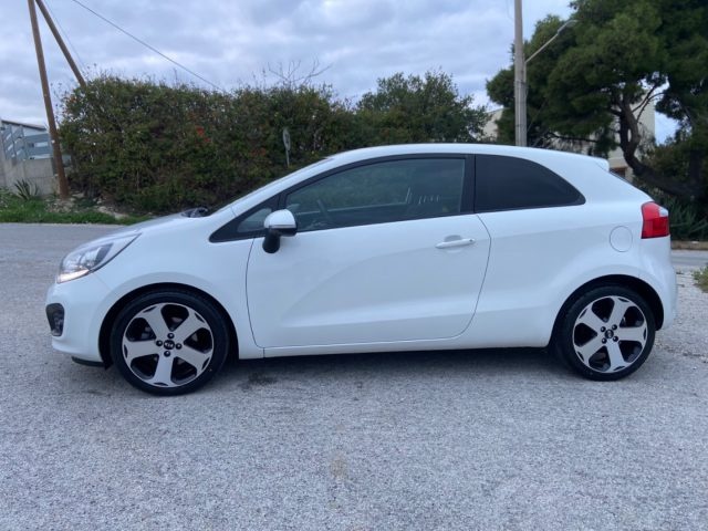 Kia Rio 1.4 CRDi 3p. Cool GUIDABILE DAI NEOPATENTATI - foto 3 di 4