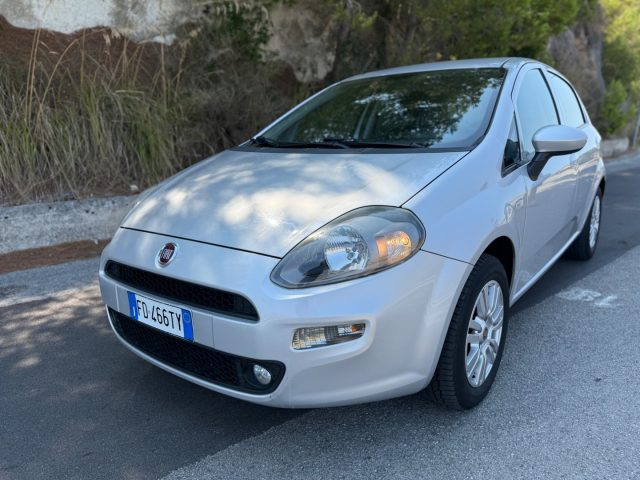 Fiat Punto Lounge 1.2 8V 5 porte GUIDABILE DAI NEOPATENTATI - foto 2 di 4