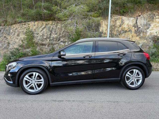 Mercedes-Benz GLA 200 d Automatic Premium - foto 4 di 28