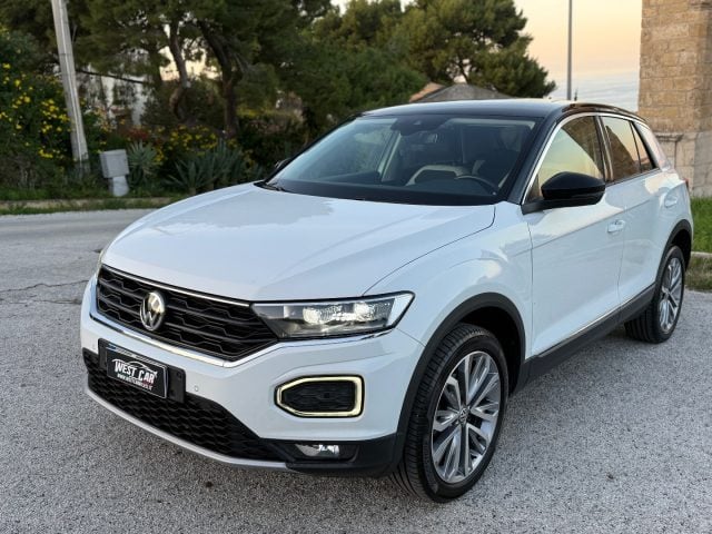 Volkswagen T-Roc 1.6 TDI SCR Advanced BlueMotion Technology - foto 3 di 4
