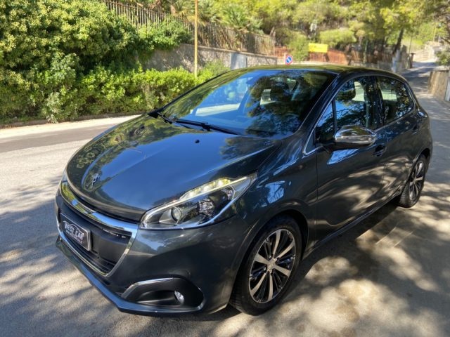 Peugeot 208 BlueHDi 75 5 porte Allure - foto 4 di 4