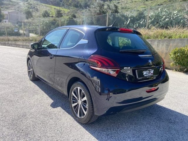 Peugeot 208 1° serie BlueHDi 100 3 porte Allure - foto 4 di 4
