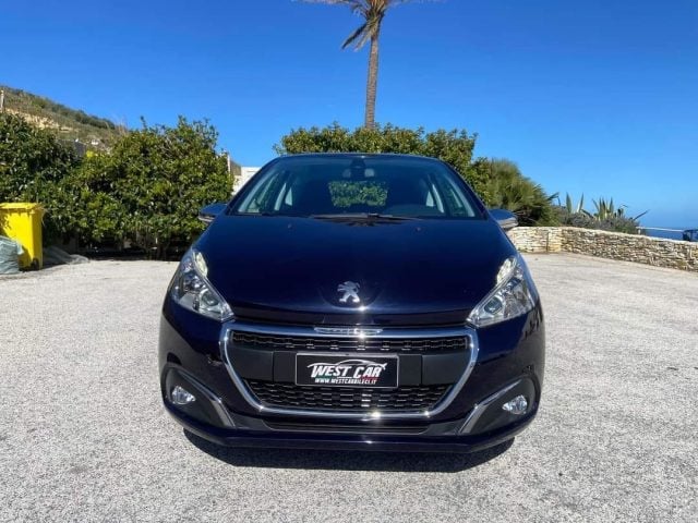 Peugeot 208 1° serie BlueHDi 100 3 porte Allure - foto 2 di 4