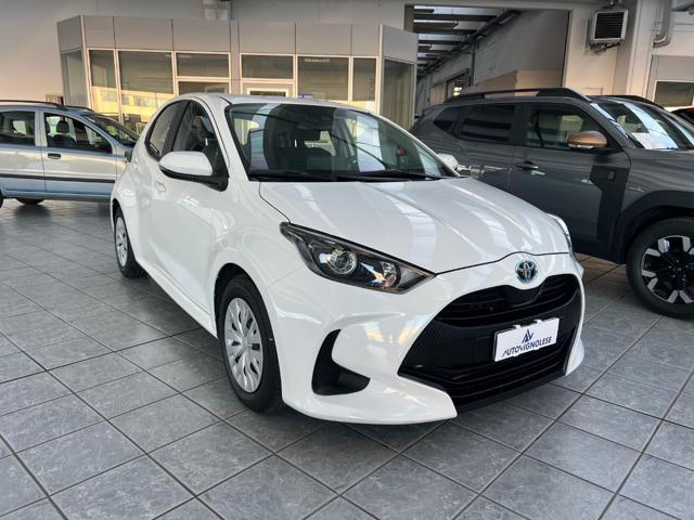 Toyota Yaris 1.5 Hybrid 5 porte BS- Retrocamera-Navi-ClAut-sed usato a VIGNOLA