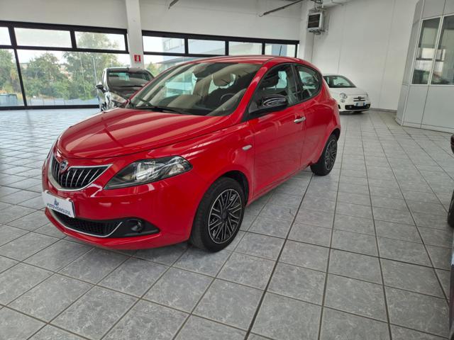 Lancia Ypsilon 1.0 FireFly 5 porte S&S Hybrid Gold, del 2022, 55.000 km, in vendita a Vignola (MO)