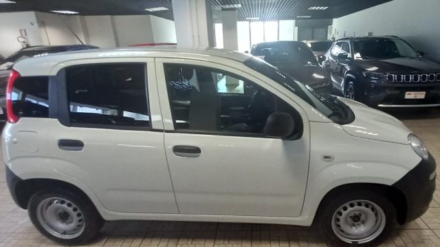 Fiat Panda 1.0 GSE S&S Hybrid Pop Van 2 posti - foto 2 di 4