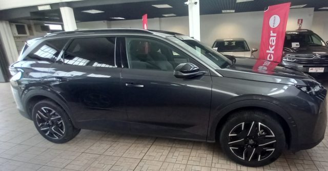 Peugeot 5008 Hybrid 136 e-DCS6 Allure - foto 3 di 4
