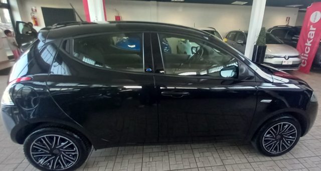 Lancia Ypsilon 1.2 69 CV 5 porte GPL Ecochic Elefantino Blu - foto 4 di 4