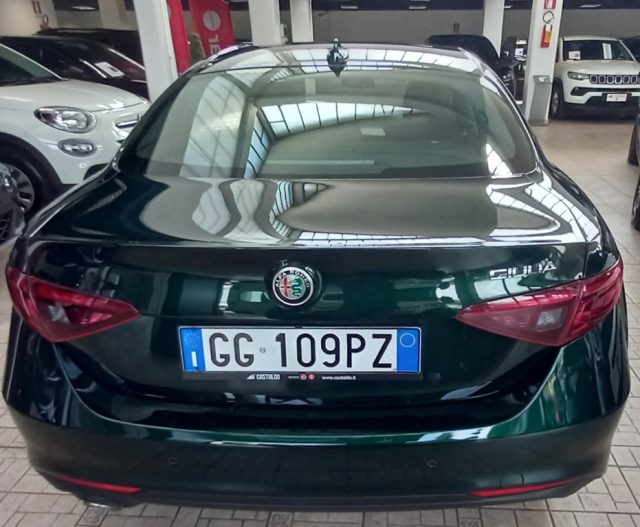 Alfa Romeo Giulia 2.2 Turbodiesel 160 CV AT8 Business - foto 2 di 4