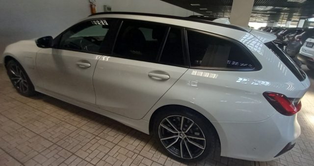 BMW 320 e Touring - foto 4 di 4