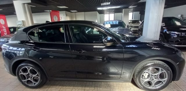 Alfa Romeo Stelvio 2.2 Turbodiesel 160 CV AT8 RWD Sprint N1 AUTOCARRO - foto 2 di 4