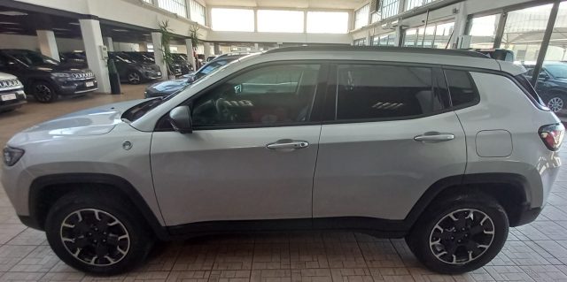 Jeep Compass 1.3 Turbo T4 240 CV PHEV AT6 4xe Trailhawk - foto 2 di 4