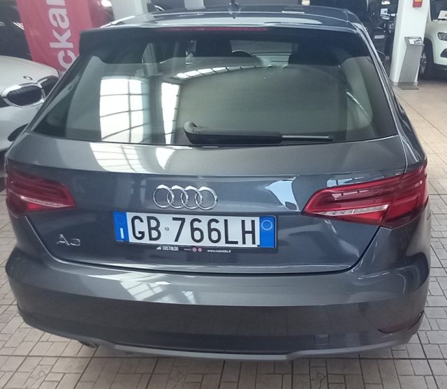 Audi A3 SPB 30 TDI Sport - foto 3 di 4