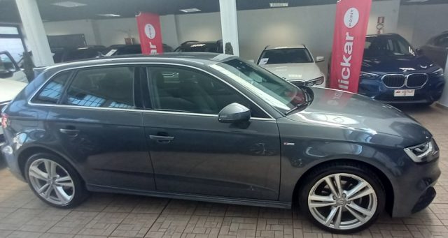 Audi A3 SPB 30 TDI Sport - foto 2 di 4