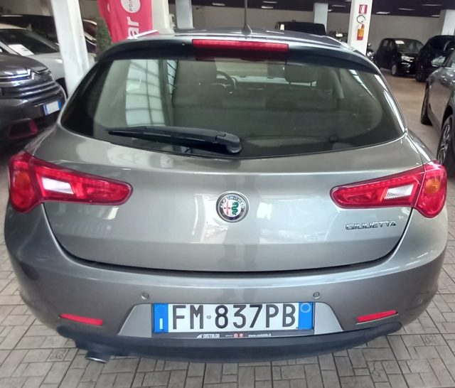 Alfa Romeo Giulietta 1.6 JTDm 120 CV Super - foto 3 di 4