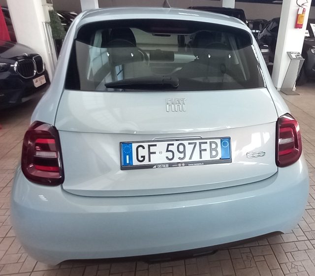Fiat 500e Berlina 42 kWh ICON - foto 4 di 4