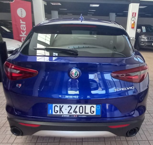 Alfa Romeo Stelvio 2.2 Turbodiesel 190 CV AT8 Q4 Business - foto 3 di 4