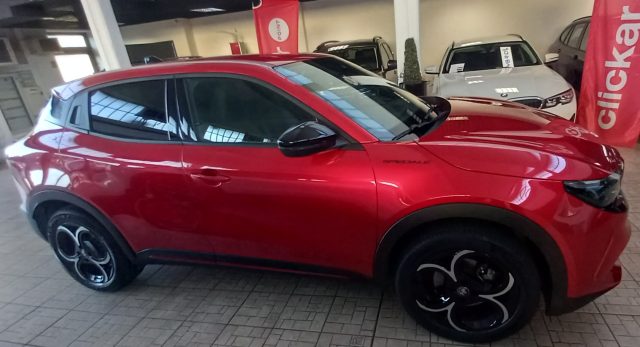 Alfa Romeo Junior 1.2 145 CV Hybrid eDCT6 Speciale - foto 2 di 17