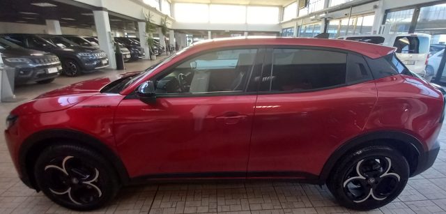 Alfa Romeo Junior 1.2 145 CV Hybrid eDCT6 Speciale - foto 4 di 17
