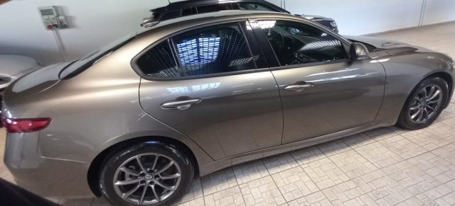 Alfa Romeo Giulia 2.2 Turbodiesel 180 CV Super MANUALE - foto 2 di 4