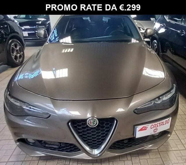 Alfa Romeo Giulia 2.2 Turbodiesel 180 CV Super MANUALE, del 2018, 37.000 km, in vendita a Torino (TO)