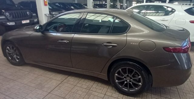Alfa Romeo Giulia 2.2 Turbodiesel 180 CV Super MANUALE - foto 3 di 4