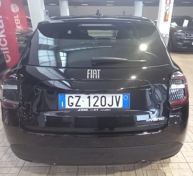 Fiat 600 Hybrid 110 CV DCT MHEV - foto 3 di 4