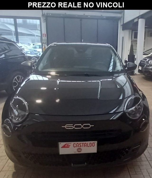 Fiat 600 Hybrid 110 CV DCT MHEV, del 2025, 23.000 km, in vendita a Torino (TO)