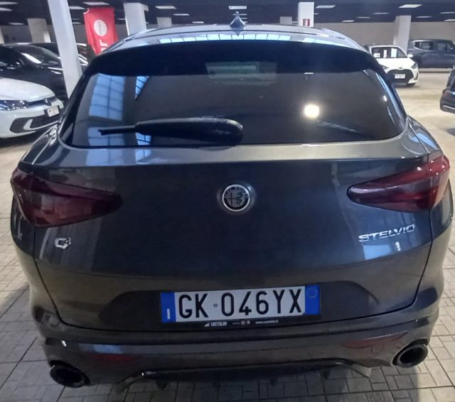 Alfa Romeo Stelvio 2.2 Turbodiesel 210 CV AT8 Q4 Veloce - foto 3 di 4