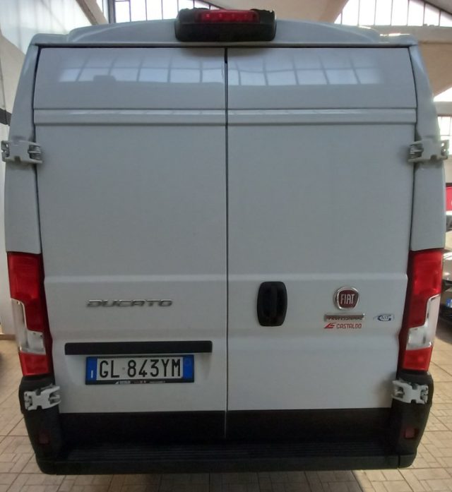 Fiat Ducato 33 2.2 Mjt 140CV PASSO MEDIO TETTO ALTO - foto 4 di 11