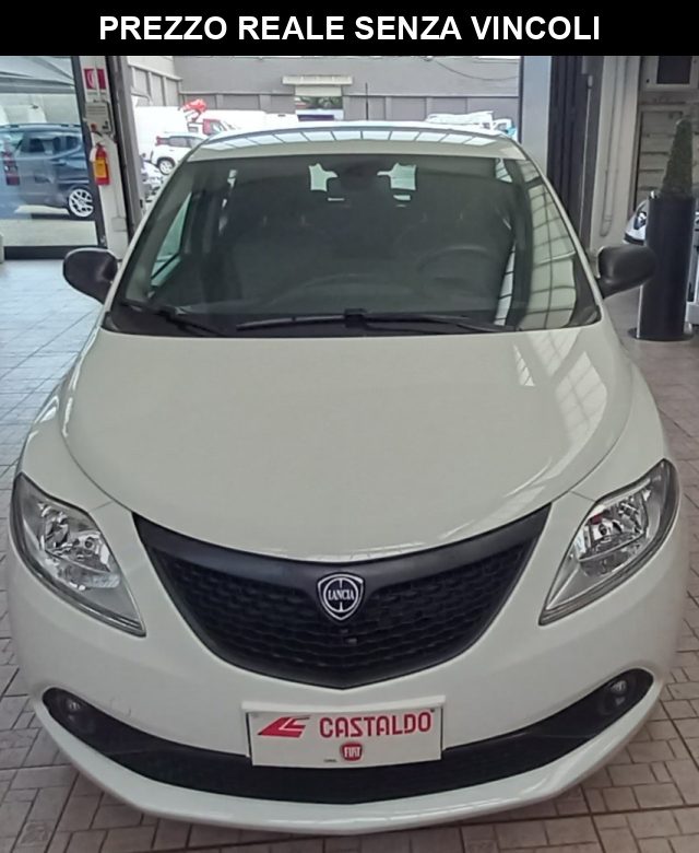 Lancia Ypsilon 1.2 69 CV 5 porte Elefantino Blu, del 2019, 17.000 km, in vendita a Torino (TO)