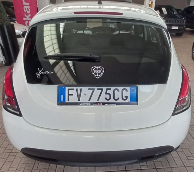 Lancia Ypsilon 1.2 69 CV 5 porte Elefantino Blu - foto 3 di 4