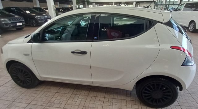 Lancia Ypsilon 1.2 69 CV 5 porte Elefantino Blu - foto 4 di 4