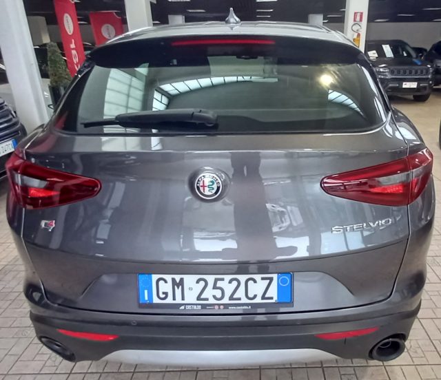 Alfa Romeo Stelvio 2.2 Turbodiesel 190 CV AT8 Q4 Business - foto 4 di 4