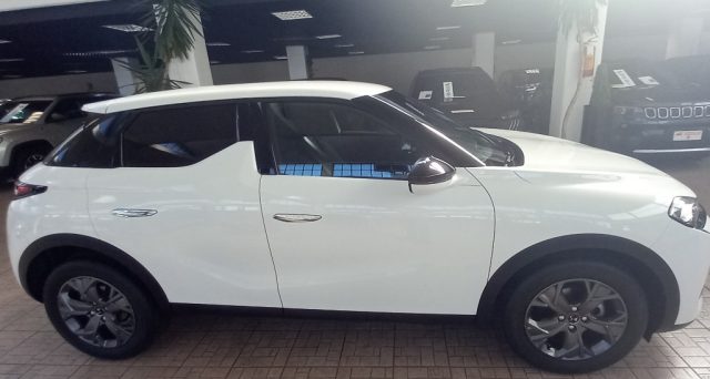 DS Automobiles DS 3 Crossback BlueHDi 110 So Chic - foto 2 di 4