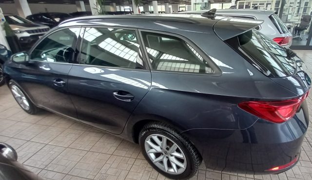 SEAT Leon Sportstourer 2.0 TDI 150 CV DSG Style - foto 4 di 4