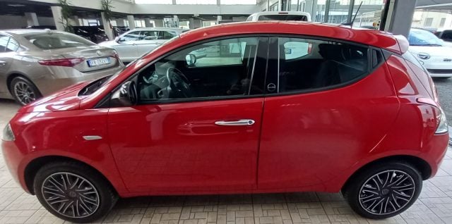 Lancia Ypsilon 1.0 FireFly 5 porte S&S Hybrid Gold - foto 4 di 4