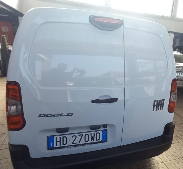 Fiat Doblo Doblò 1.5 BlueHdi 130 CV AT8 Passo Lungo - foto 4 di 4