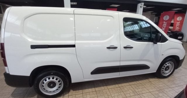 Fiat Doblo Doblò 1.5 BlueHdi 130 CV AT8 Passo Lungo - foto 2 di 4