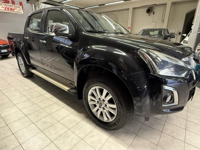 Isuzu D-Max 1.9 Crew Cab Solar Pus 4WD A/T - foto 4 di 4