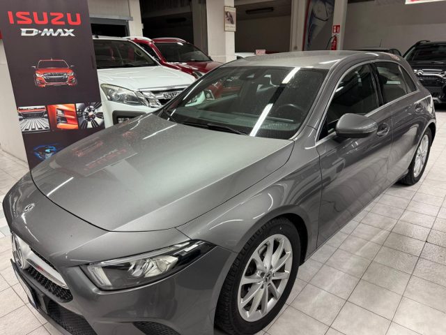 Mercedes-Benz A 180 d Automatic Sport - foto 2 di 4