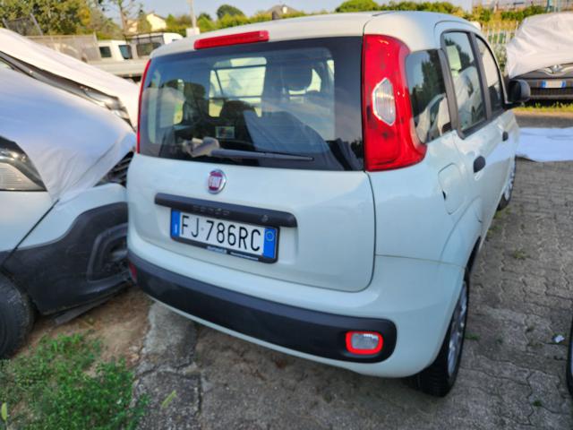 Fiat Panda 1.3 MJT 80 CV S&S Lounge - foto 3 di 4