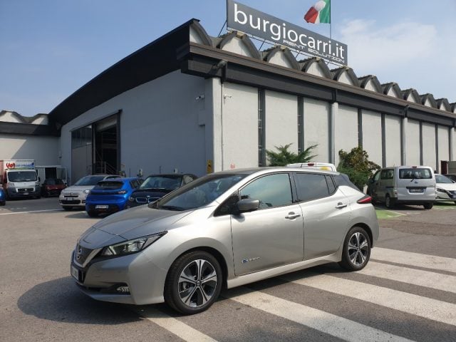 Nissan Leaf Tekna 40 kWh - foto 2 di 4