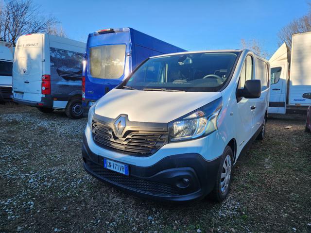 Renault Trafic 9 POSTI GANCIO TRAINO RATE SENZA FINANZIARIE usato a NOVEDRATE