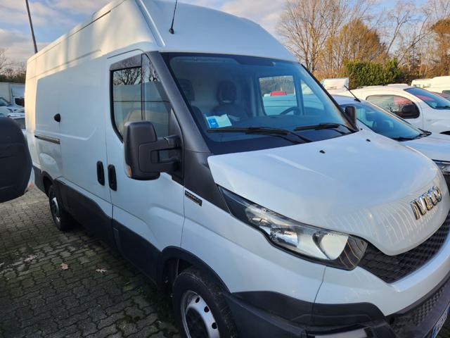 Iveco Daily L2 H2 RATE SENZA FINANZIARIE NE BANCHE - foto 2 di 4