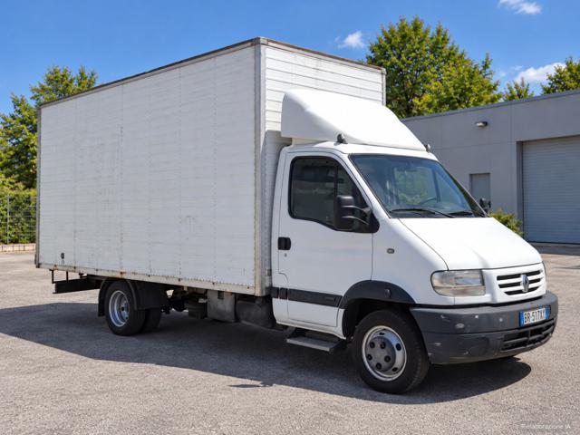 Renault Mascott 130.35 2.8 MECCANICA C13 DAILY, del 2000, 298.000 km, in vendita a Novedrate (CO)