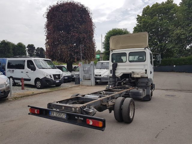 Nissan Atleon 120CV PASSO 3200 MONTA CASSA 4700 - foto 2 di 3