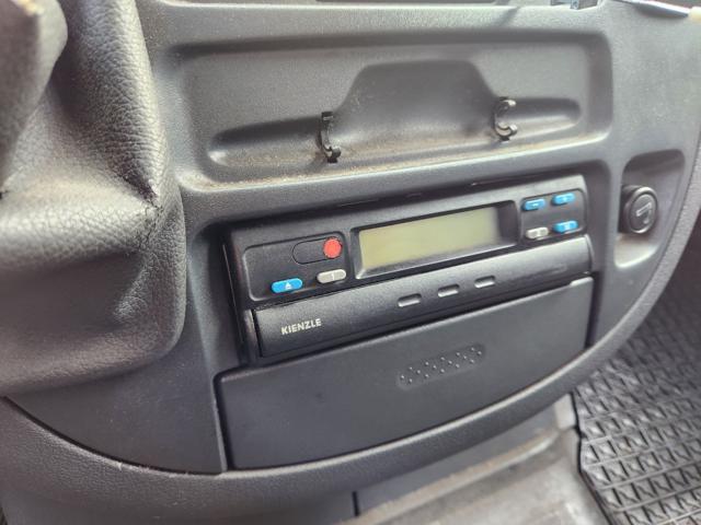 Mercedes-Benz Sprinter 416 si vende a telaio o col cassone porta bibite - foto 4 di 4