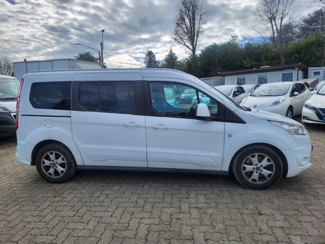 Ford Tourneo Connect motore revisionato rate SENZA FINANZIARIE - foto 3 di 4