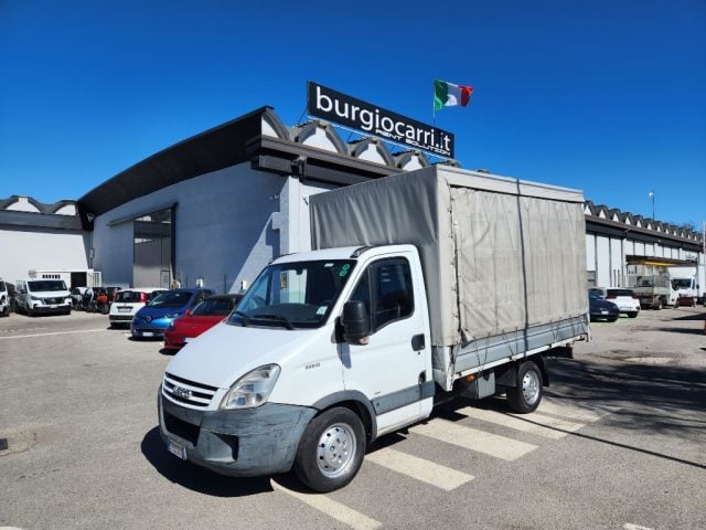 Iveco Daily TELONATO RATE SENZA FINANZIARIE usato a NOVEDRATE